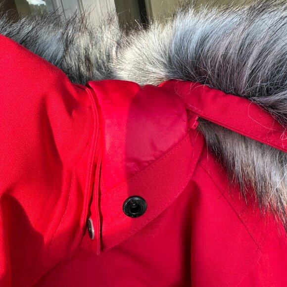 Women's Expedition Down Waterproof Winter Parka - Picture 8 of 14